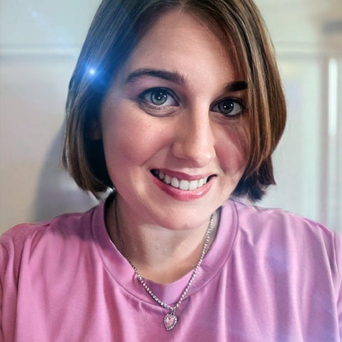 SIGNATURE GIRLS HEART JESUS™ Necklace